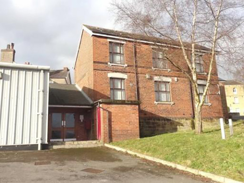 Unit three to rent in Wrexham